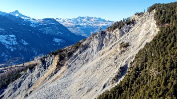 DJI_20251228142710_0003_D