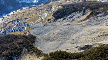 DJI_20251228142858_0007_D